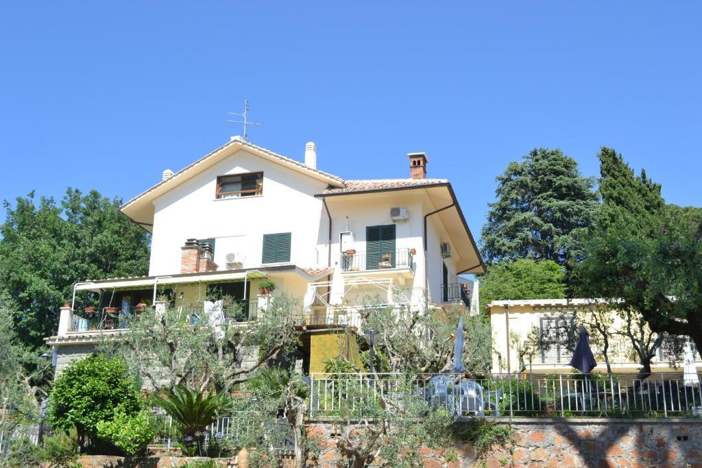 Al Pino B&B Grottaferrata Eksteriør billede